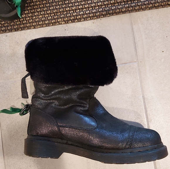 ✨host pick✨Doc Martens Pasha in Black Crackle Suede - Picture 8 of 11